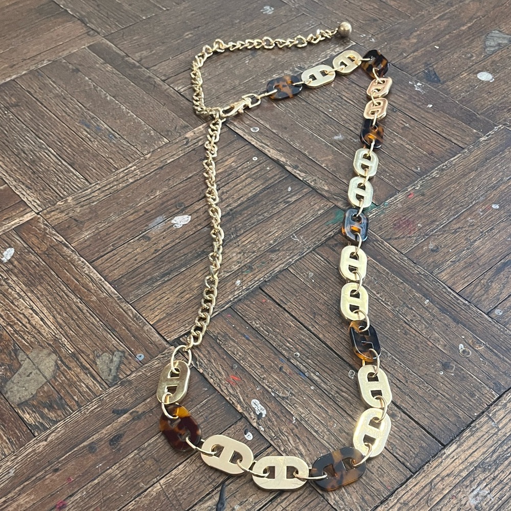 Goldtone and Brown tortoise shell lucite  Chain Link belt